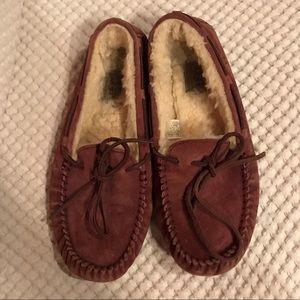 Ugg Moccasin maroon shearling Slipper